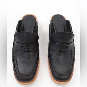 Beklina Loafer Mule Black Pebble Leather